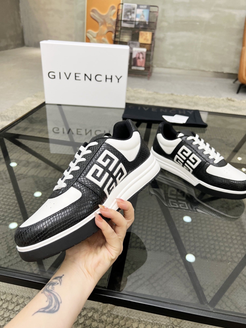 Givenchy Sneakers